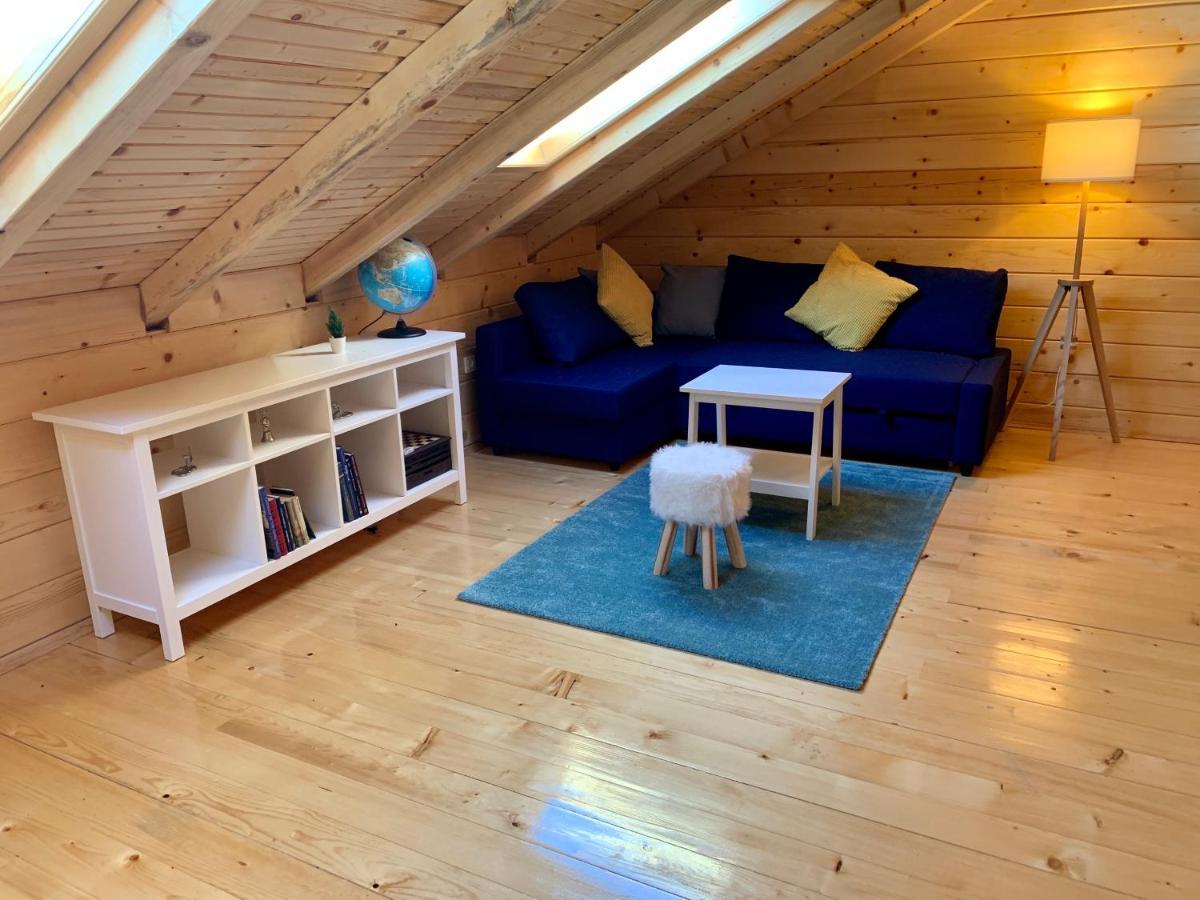 V'S Place - Wooden House With Heated Pool And Outdoor Sauna Otočac المظهر الخارجي الصورة
