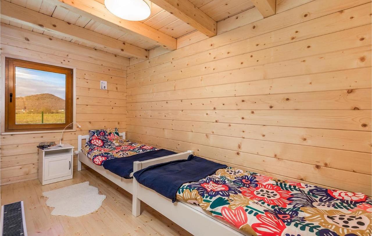 V'S Place - Wooden House With Heated Pool And Outdoor Sauna Otočac المظهر الخارجي الصورة